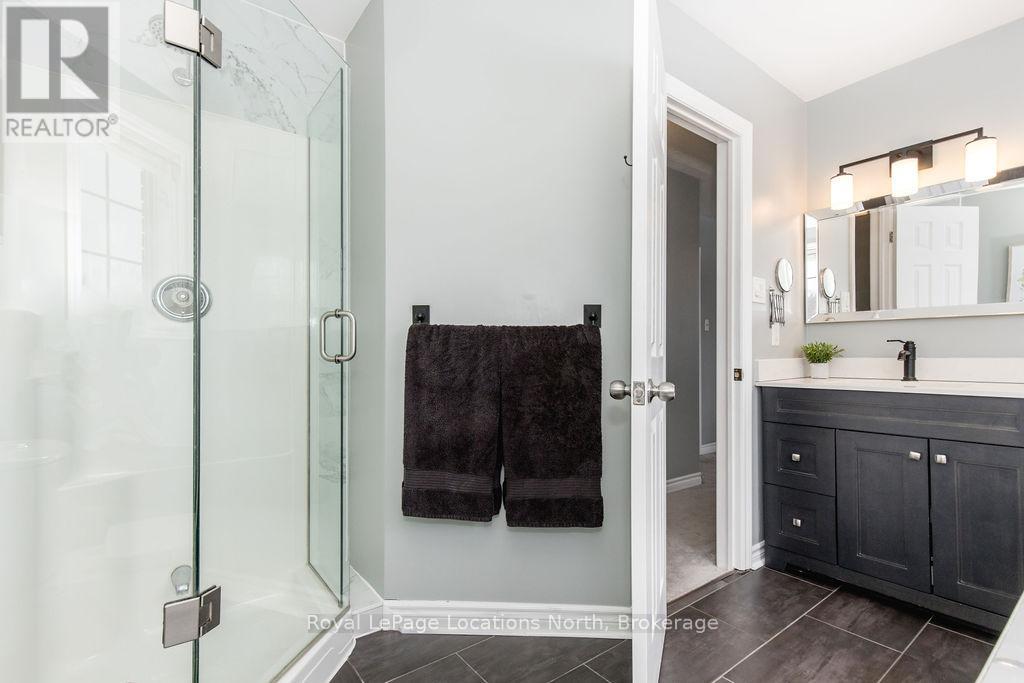 45 Holly Meadow Road, Barrie, Ontario  L4N 0E2 - Photo 18 - S12099650