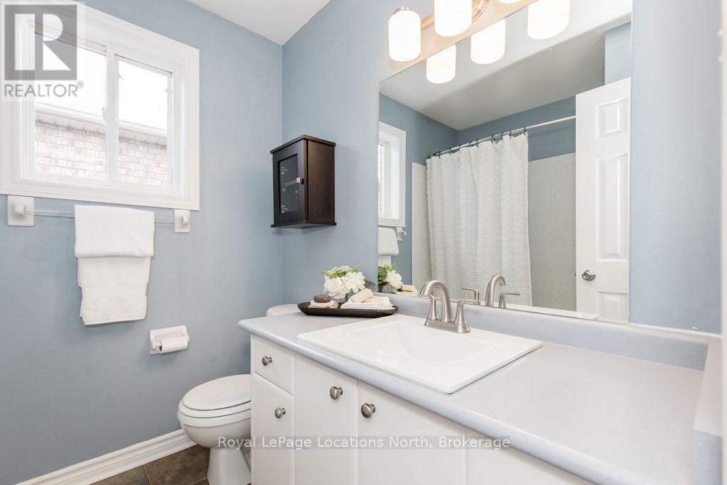 45 Holly Meadow Road, Barrie, Ontario  L4N 0E2 - Photo 23 - S12099650