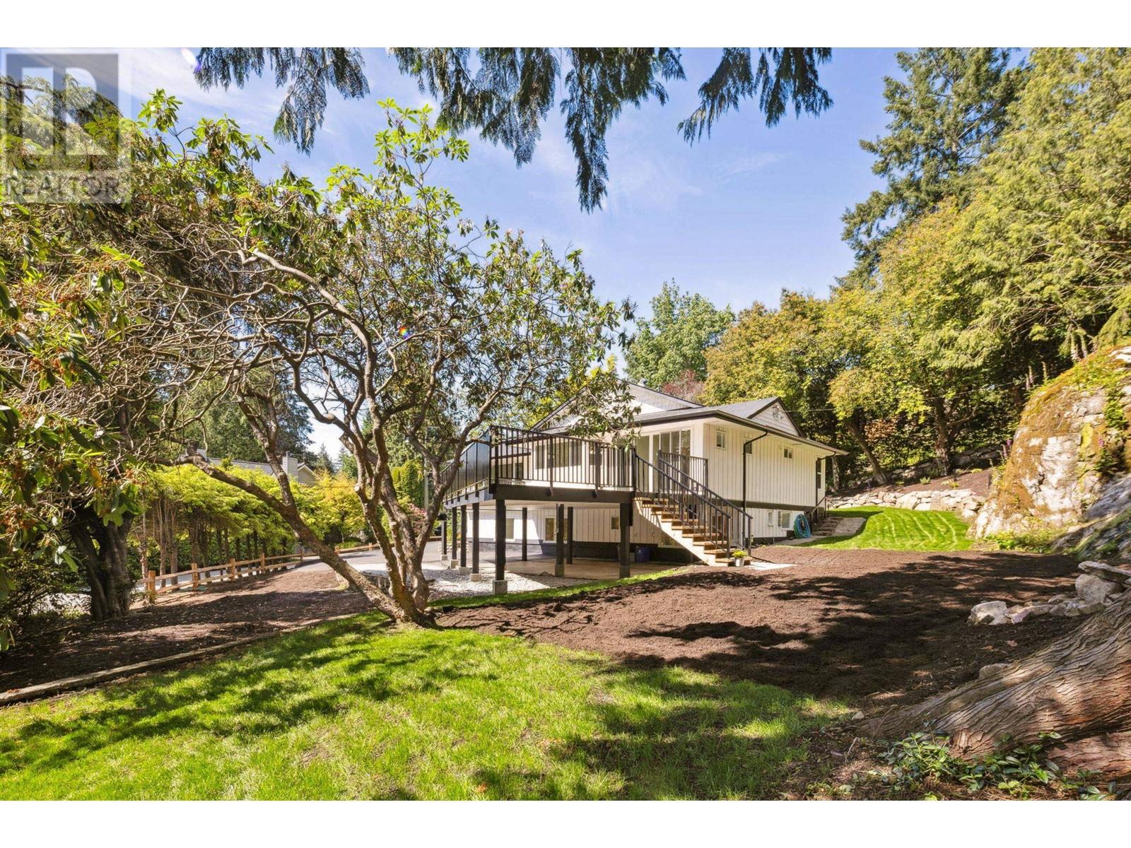 4990 Water Lane, West Vancouver, British Columbia  V7W 1K5 - Photo 29 - R2993578