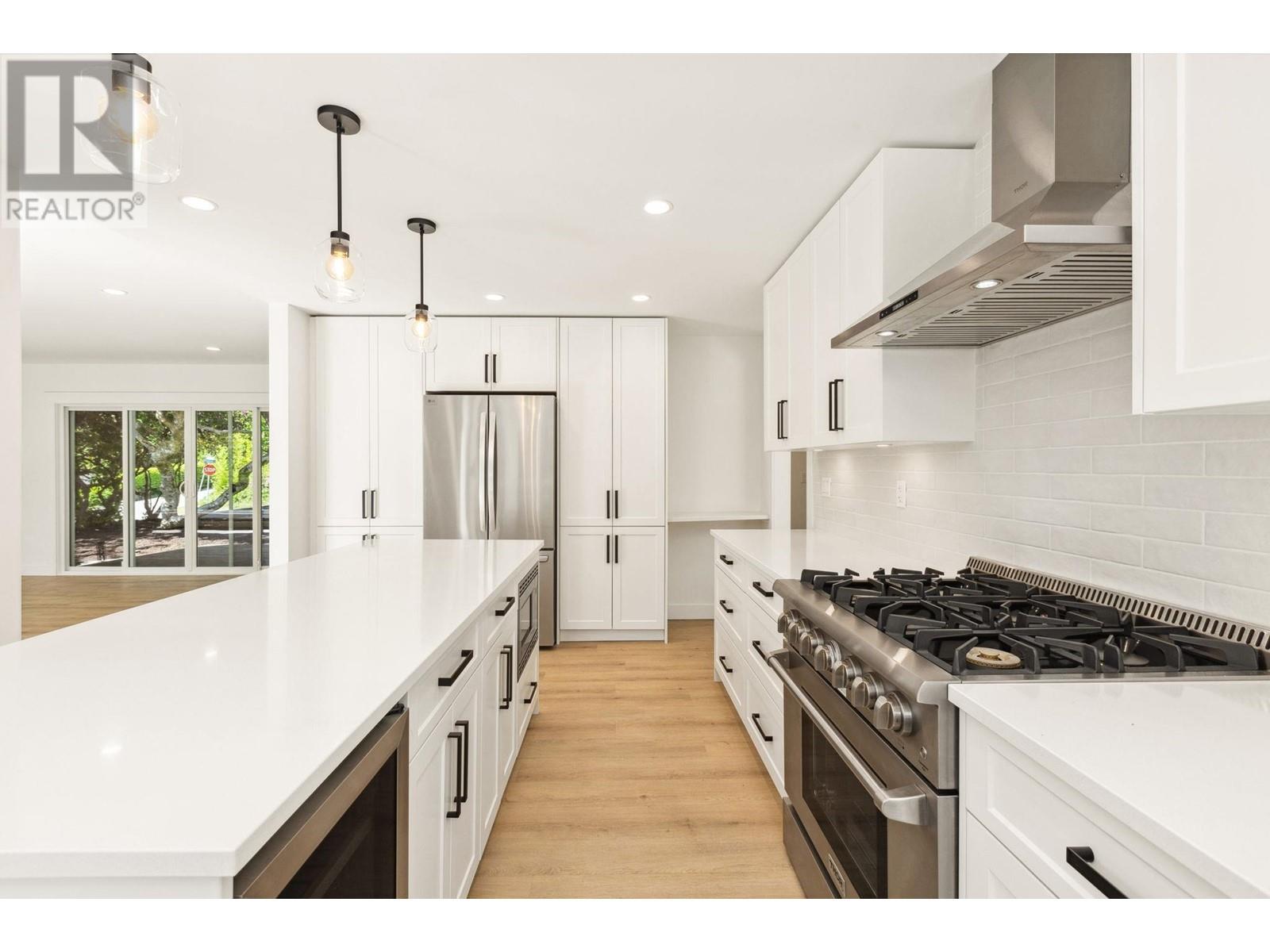 Property at 4990 WATER LANE image 4