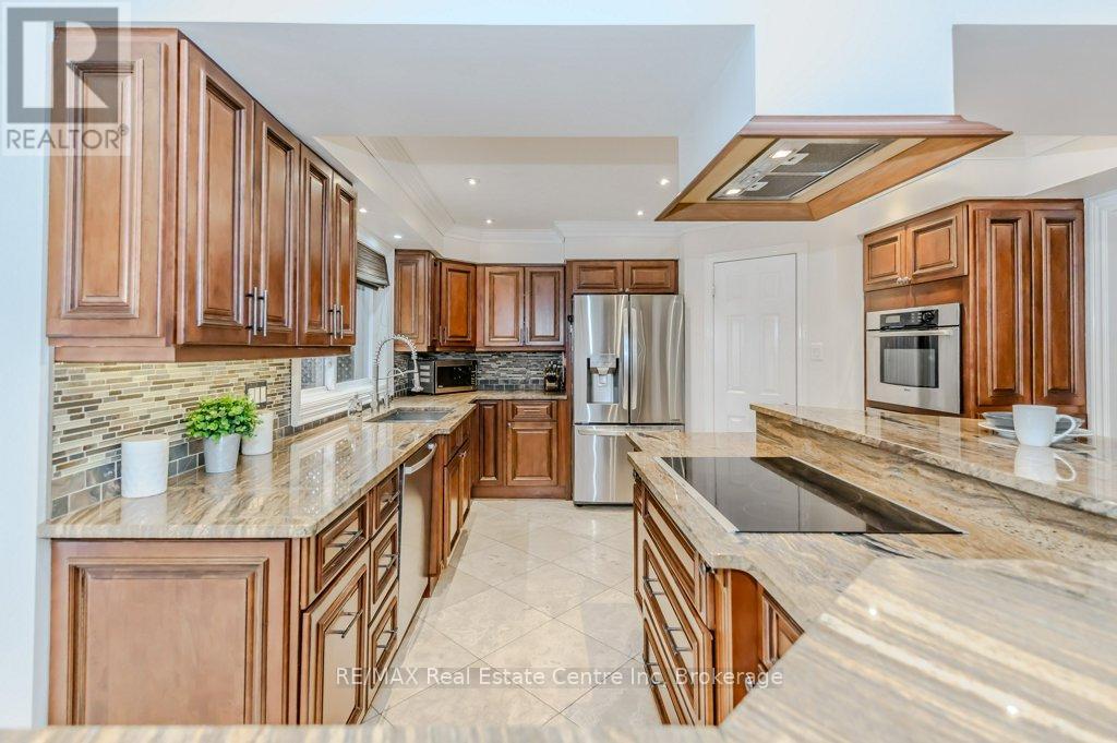 667 Burnett Avenue, Cambridge, Ontario  N1T 1P1 - Photo 13 - X12099608