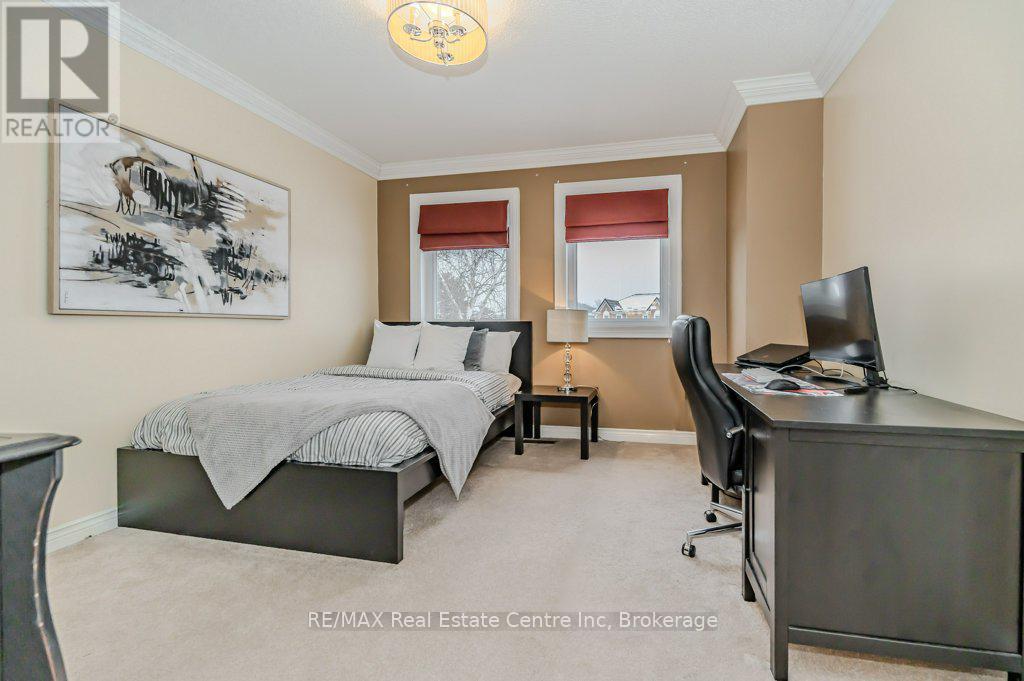 667 Burnett Avenue, Cambridge, Ontario  N1T 1P1 - Photo 23 - X12099608