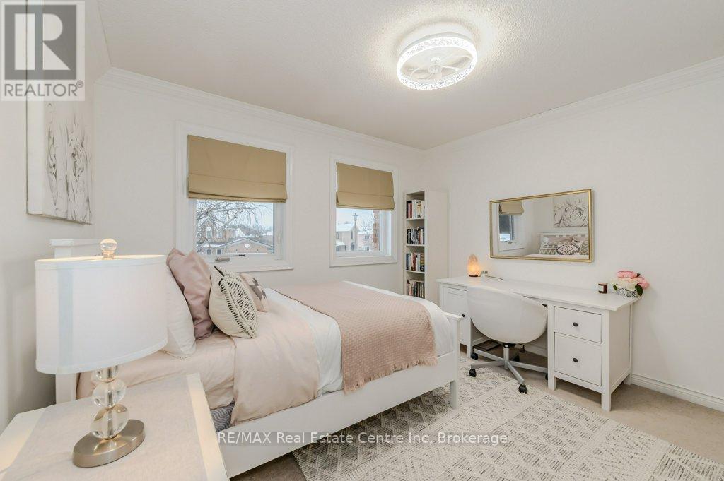 667 Burnett Avenue, Cambridge, Ontario  N1T 1P1 - Photo 25 - X12099608