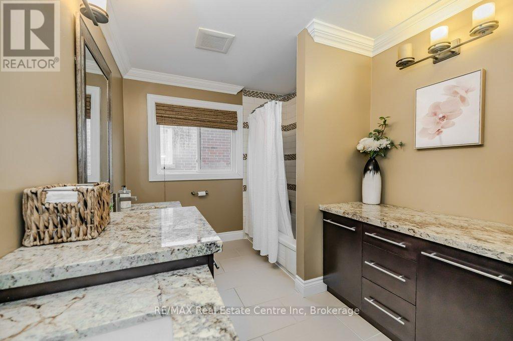 667 Burnett Avenue, Cambridge, Ontario  N1T 1P1 - Photo 30 - X12099608