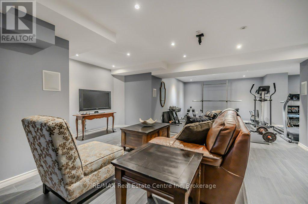 667 Burnett Avenue, Cambridge, Ontario  N1T 1P1 - Photo 32 - X12099608