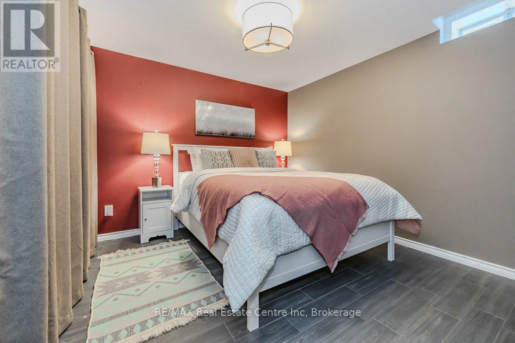667 Burnett Avenue, Cambridge, Ontario  N1T 1P1 - Photo 33 - X12099608