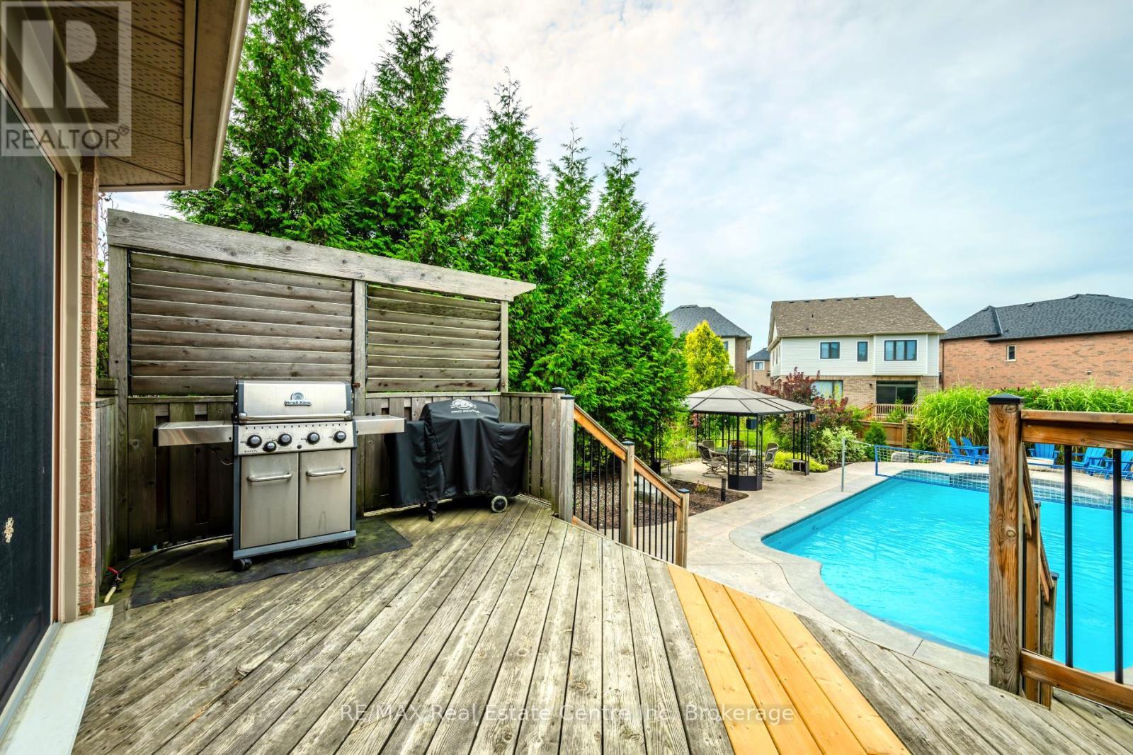667 Burnett Avenue, Cambridge, Ontario  N1T 1P1 - Photo 36 - X12099608