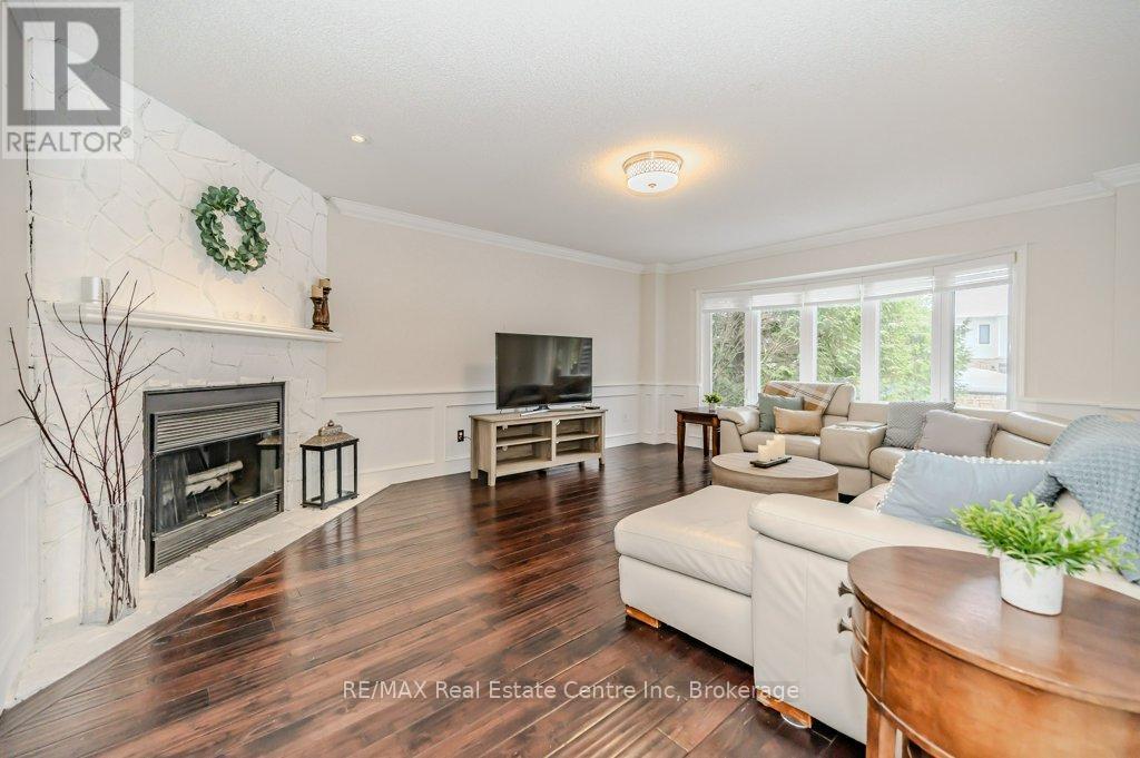 667 Burnett Avenue, Cambridge, Ontario  N1T 1P1 - Photo 7 - X12099608