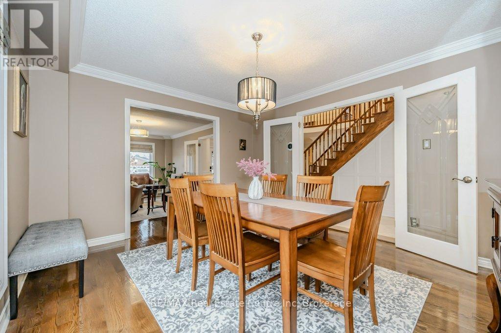 667 Burnett Avenue, Cambridge, Ontario  N1T 1P1 - Photo 8 - X12099608