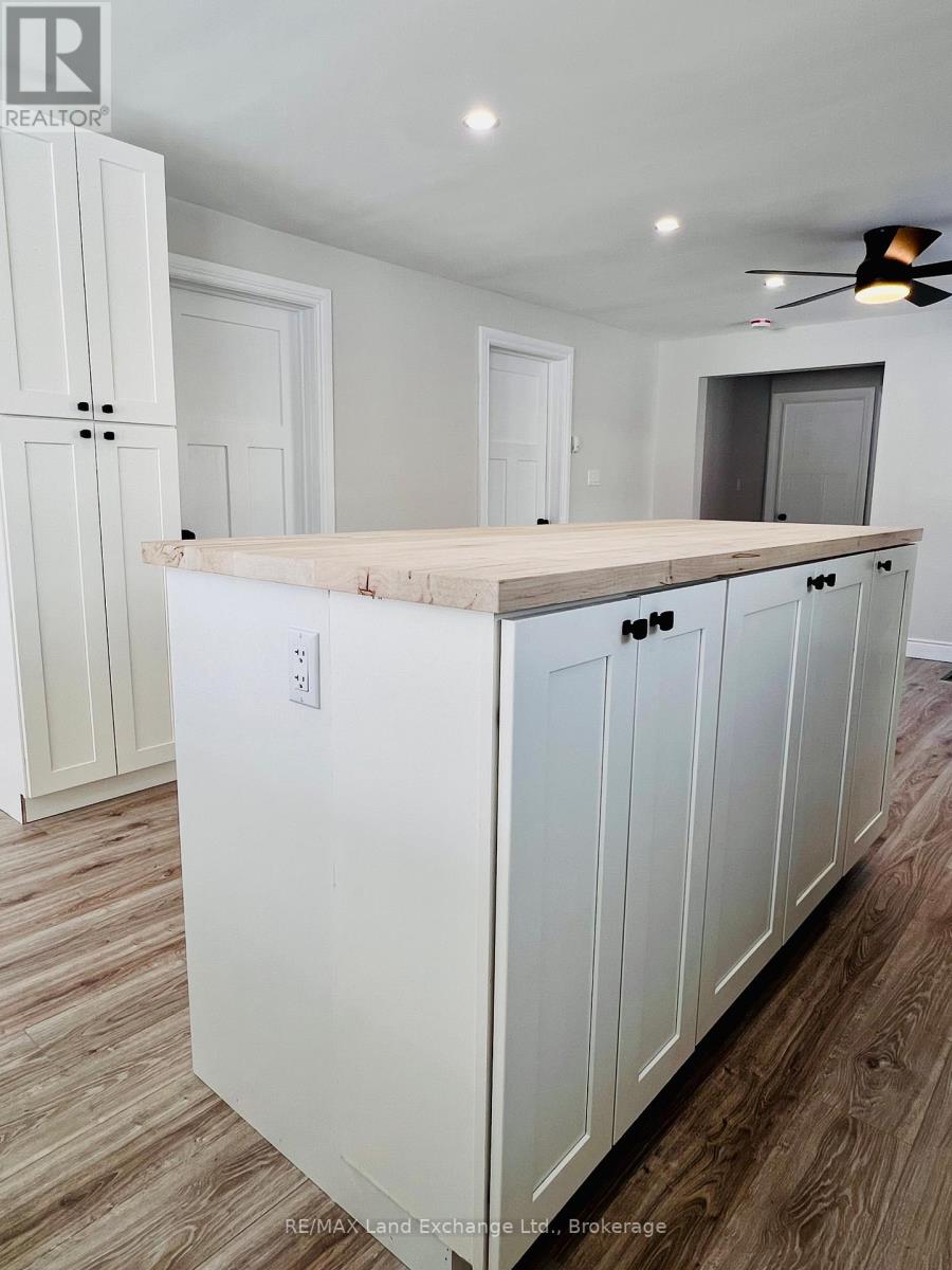 782 Somerville Street, Huron-Kinloss, Ontario  N0G 2H0 - Photo 15 - X11998842