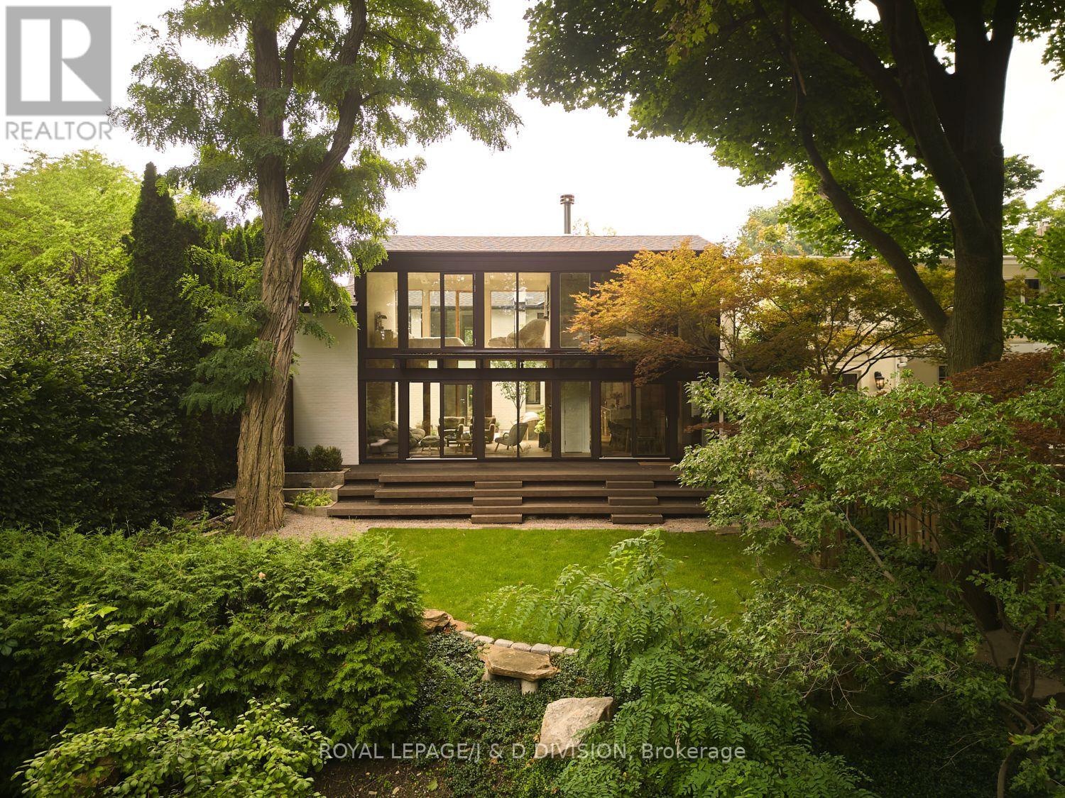 Property at 43 DOUGLAS CRESCENT image 1