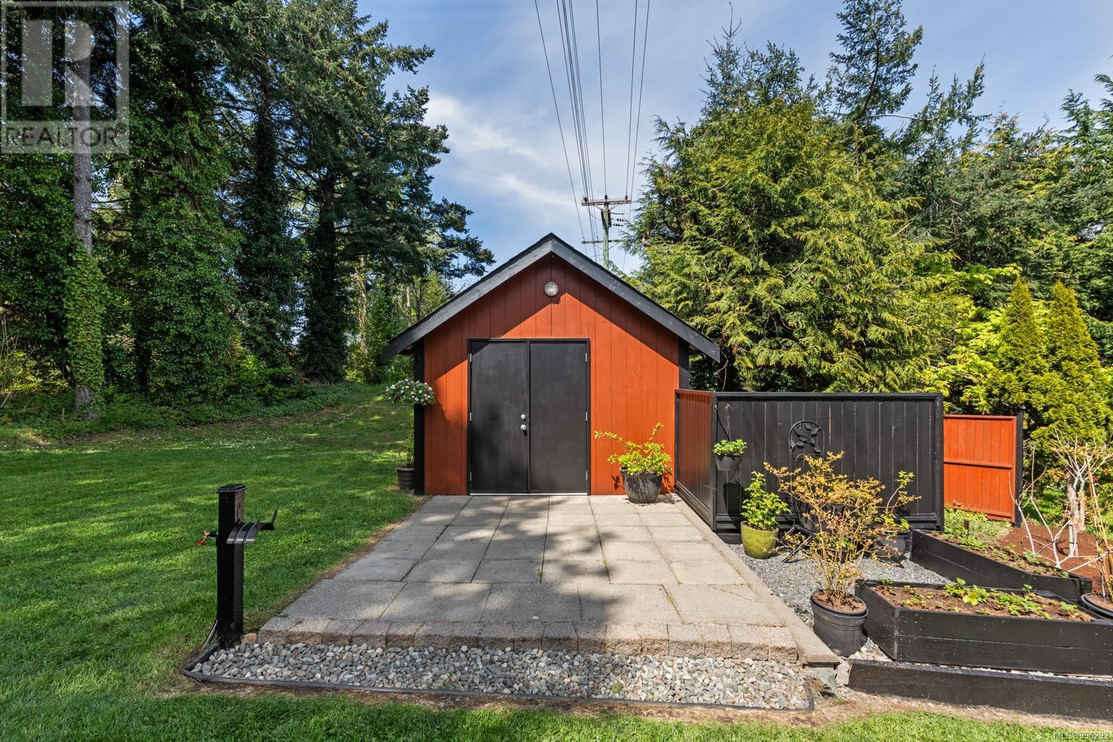 9246 Mainwaring Rd, North Saanich, British Columbia  V8L 1K1 - Photo 52 - 996292