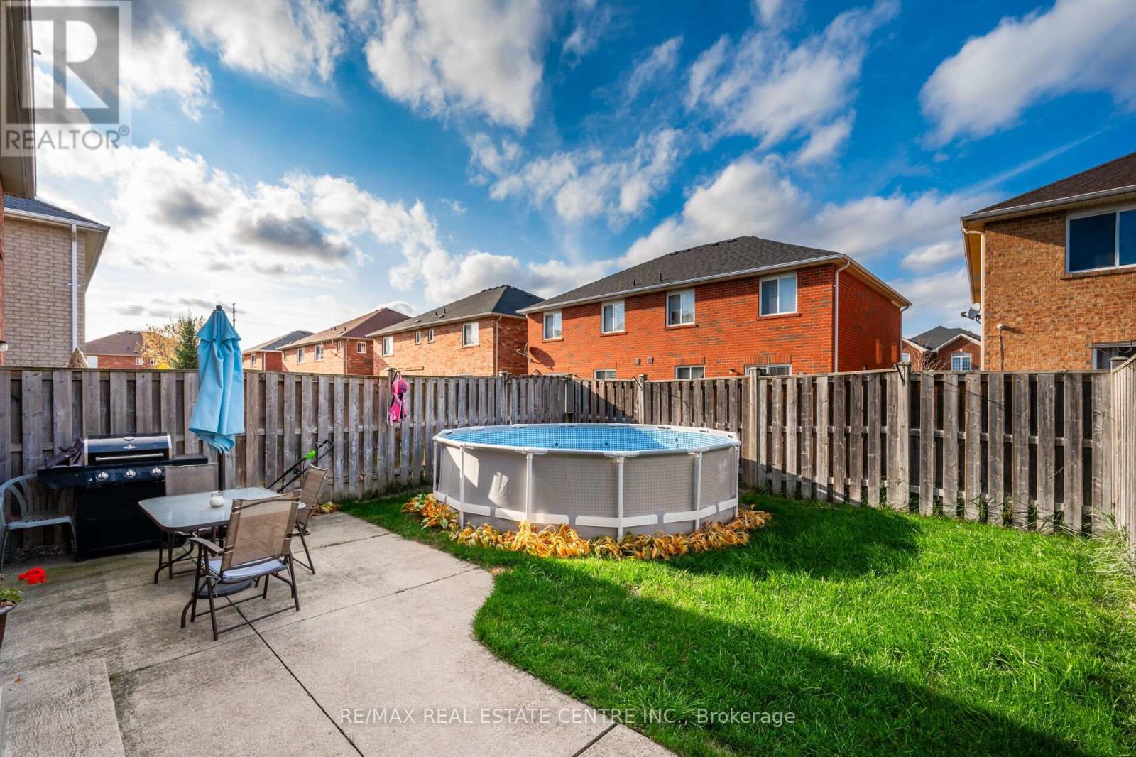 37 Hollingsworth Circle, Brampton, Ontario  L7A 0J7 - Photo 24 - W12099611