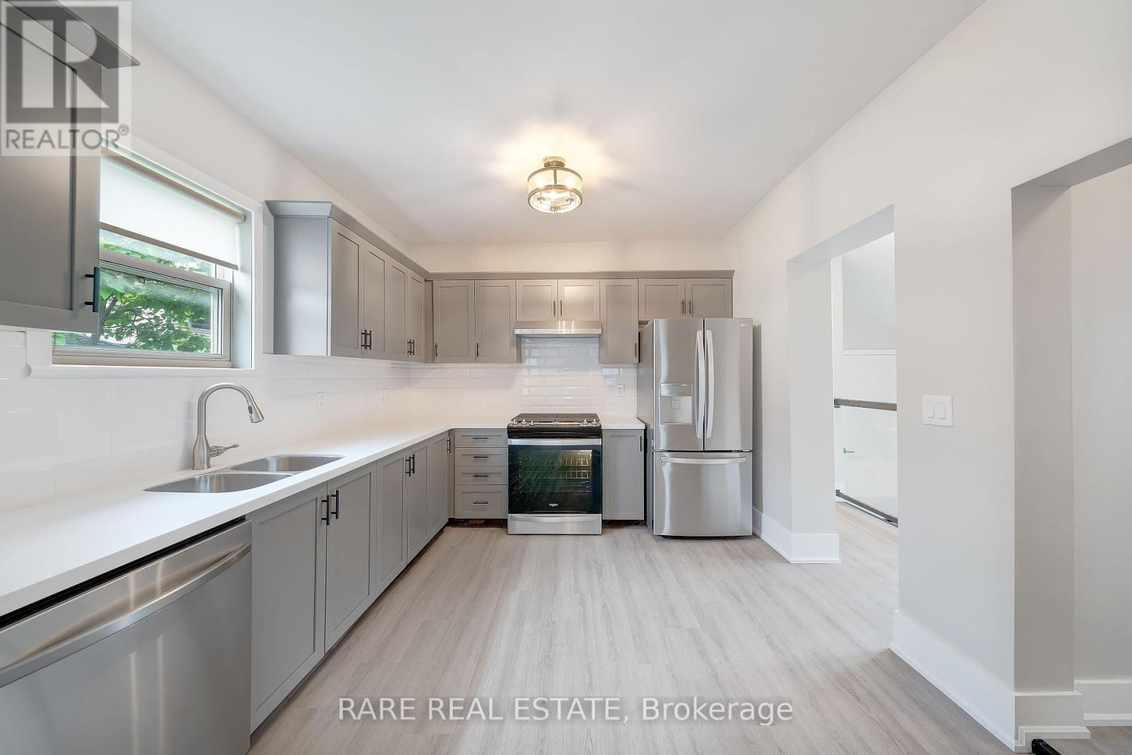4372 Ontario Street, Lincoln (Beamsville), Ontario  L0R 1B0 - Photo 14 - X12099652