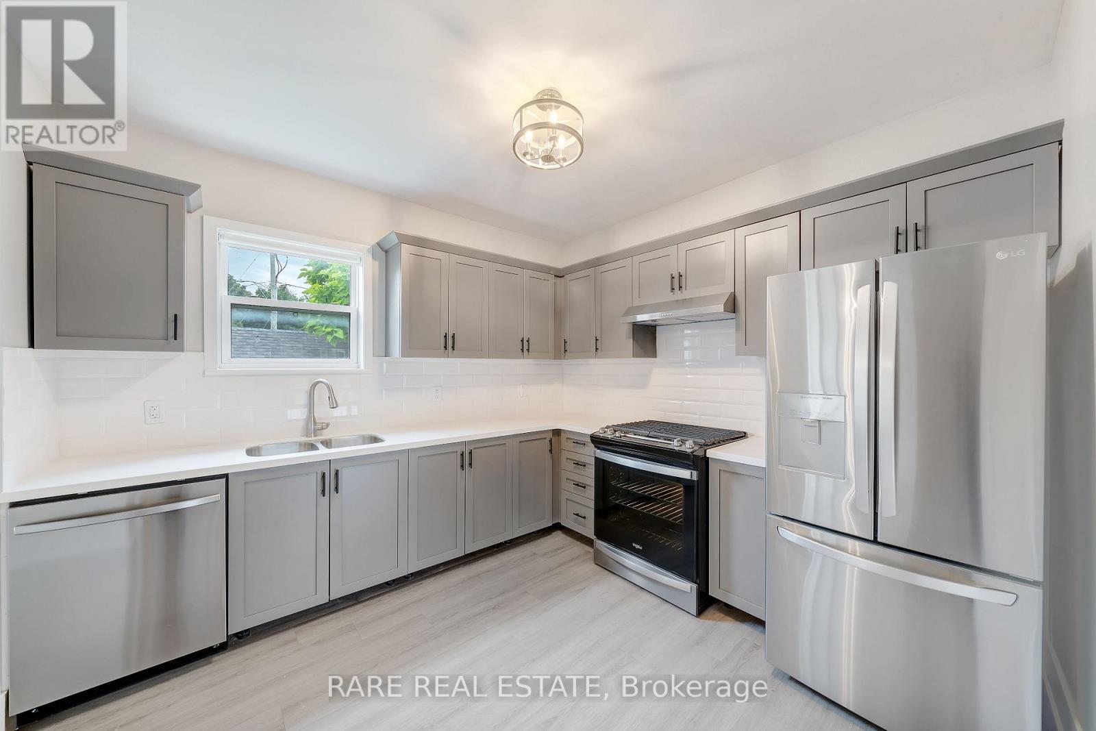 4372 Ontario Street, Lincoln (Beamsville), Ontario  L0R 1B0 - Photo 16 - X12099652