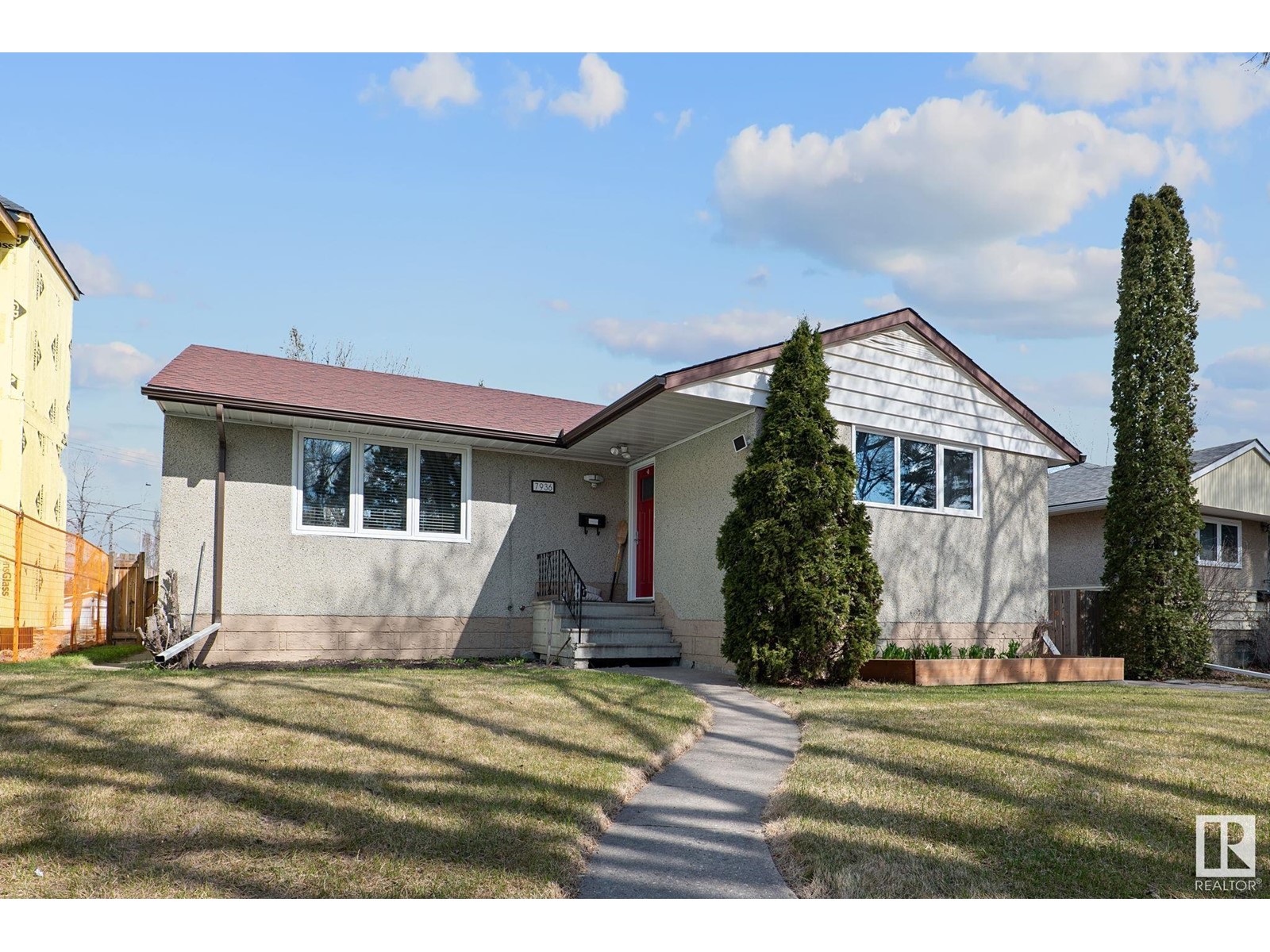 Property at 7936 89 AV NW NW image 1