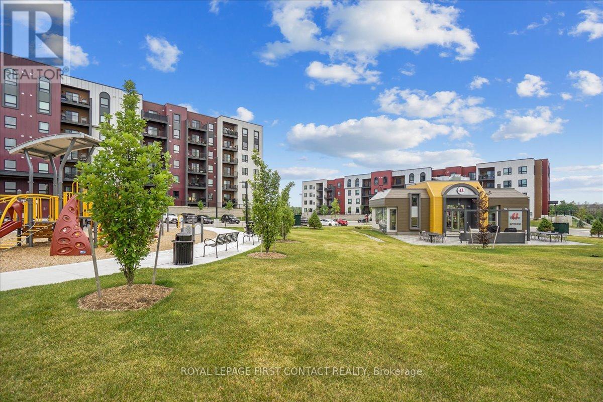 213 - 4 Spice Way, Barrie, Ontario  L9J 0M2 - Photo 36 - S11894679
