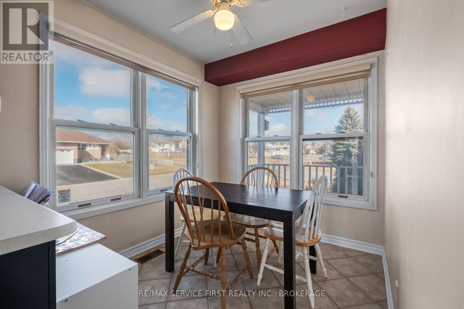 363 Waterloo Drive, Kingston (East Gardiners Rd), Ontario  K7M 8L2 - Photo 12 - X12099685