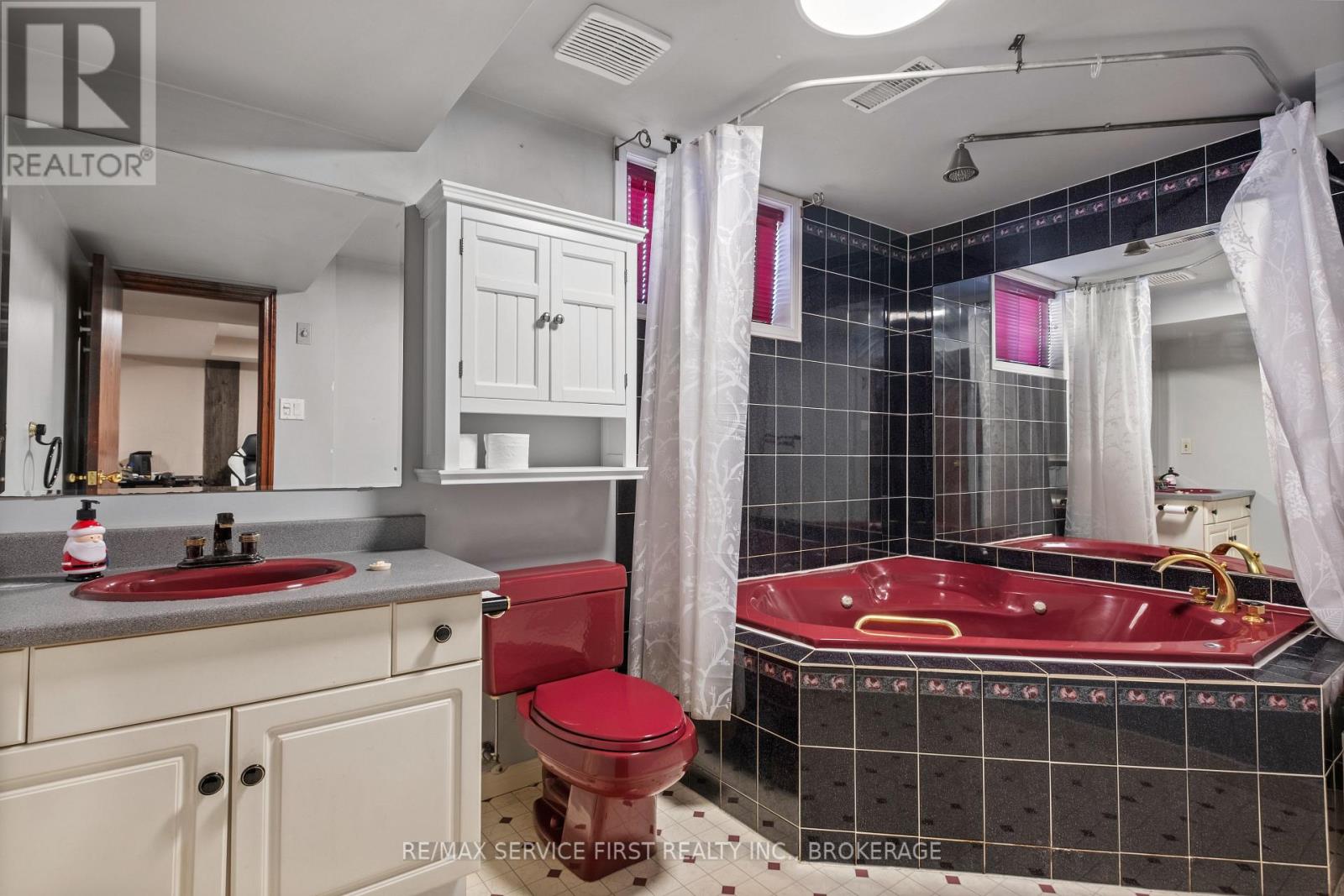 363 Waterloo Drive, Kingston (East Gardiners Rd), Ontario  K7M 8L2 - Photo 25 - X12099685