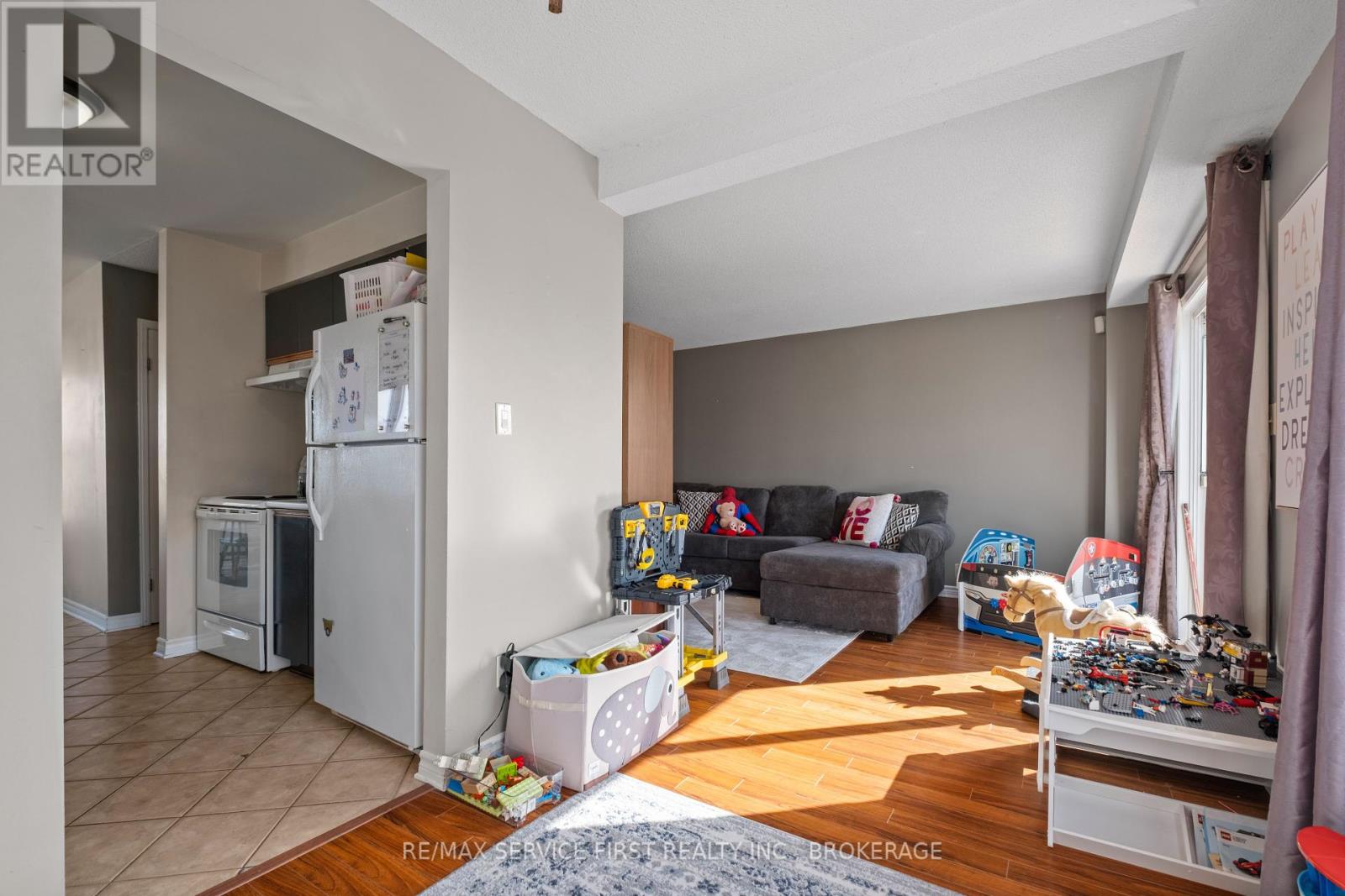 363 Waterloo Drive, Kingston (East Gardiners Rd), Ontario  K7M 8L2 - Photo 9 - X12099685