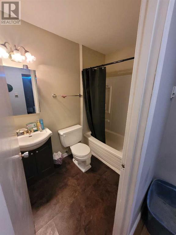 305, 114 Mount Pleasant Drive, Camrose, Alberta  T4V 2M7 - Photo 7 - A2158456