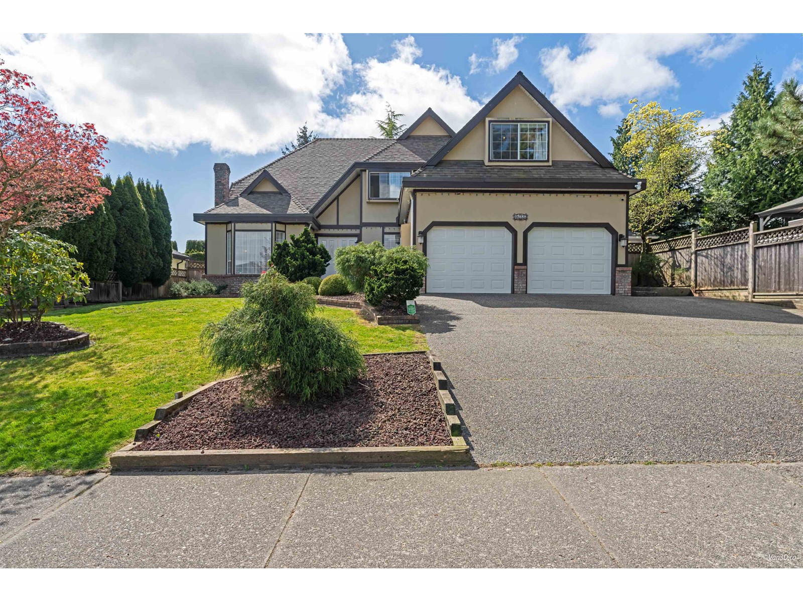 16322 87 AVENUE, surrey, British Columbia