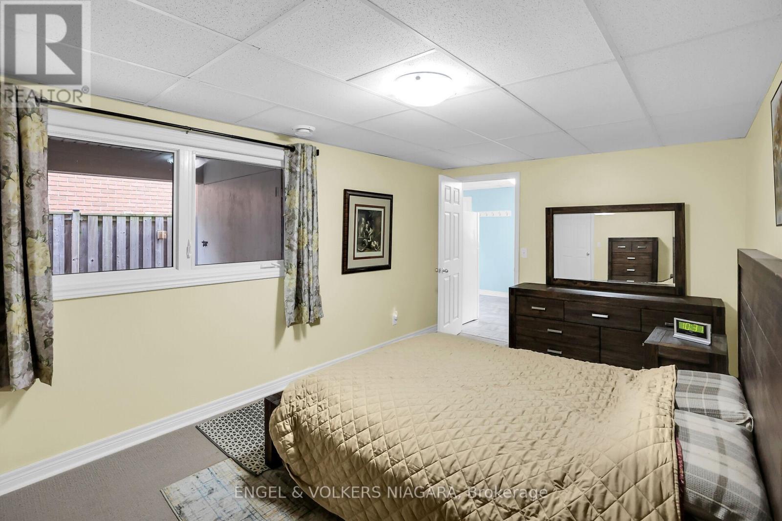 28 Cherry Ridge Boulevard N, Pelham, Ontario  L0S 1C0 - Photo 23 - X12099704
