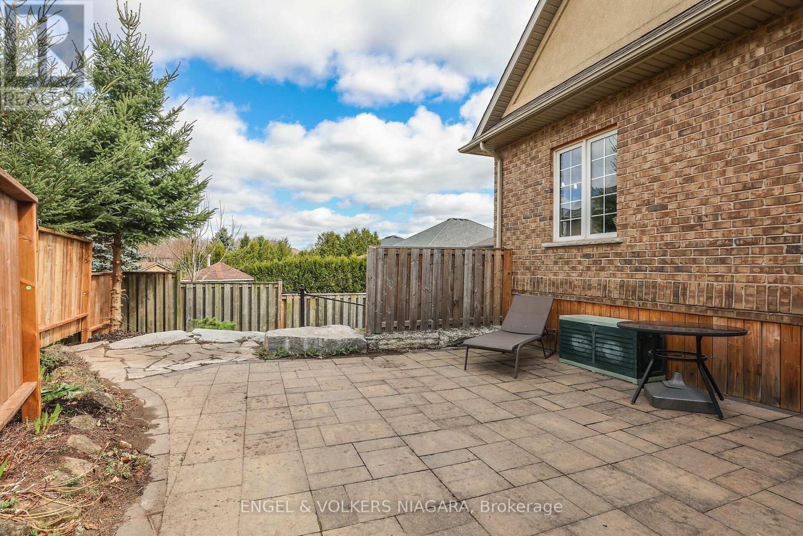 28 Cherry Ridge Boulevard N, Pelham, Ontario  L0S 1C0 - Photo 27 - X12099704