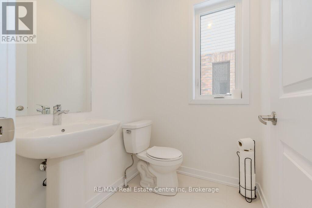 87 Moss Drive, Cambridge, Ontario  N1T 0H1 - Photo 6 - X11990225