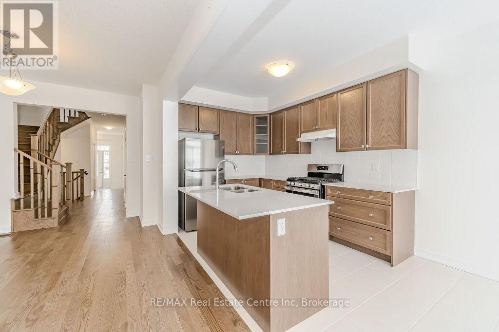 87 Moss Drive, Cambridge, Ontario  N1T 0H1 - Photo 4 - X11990225