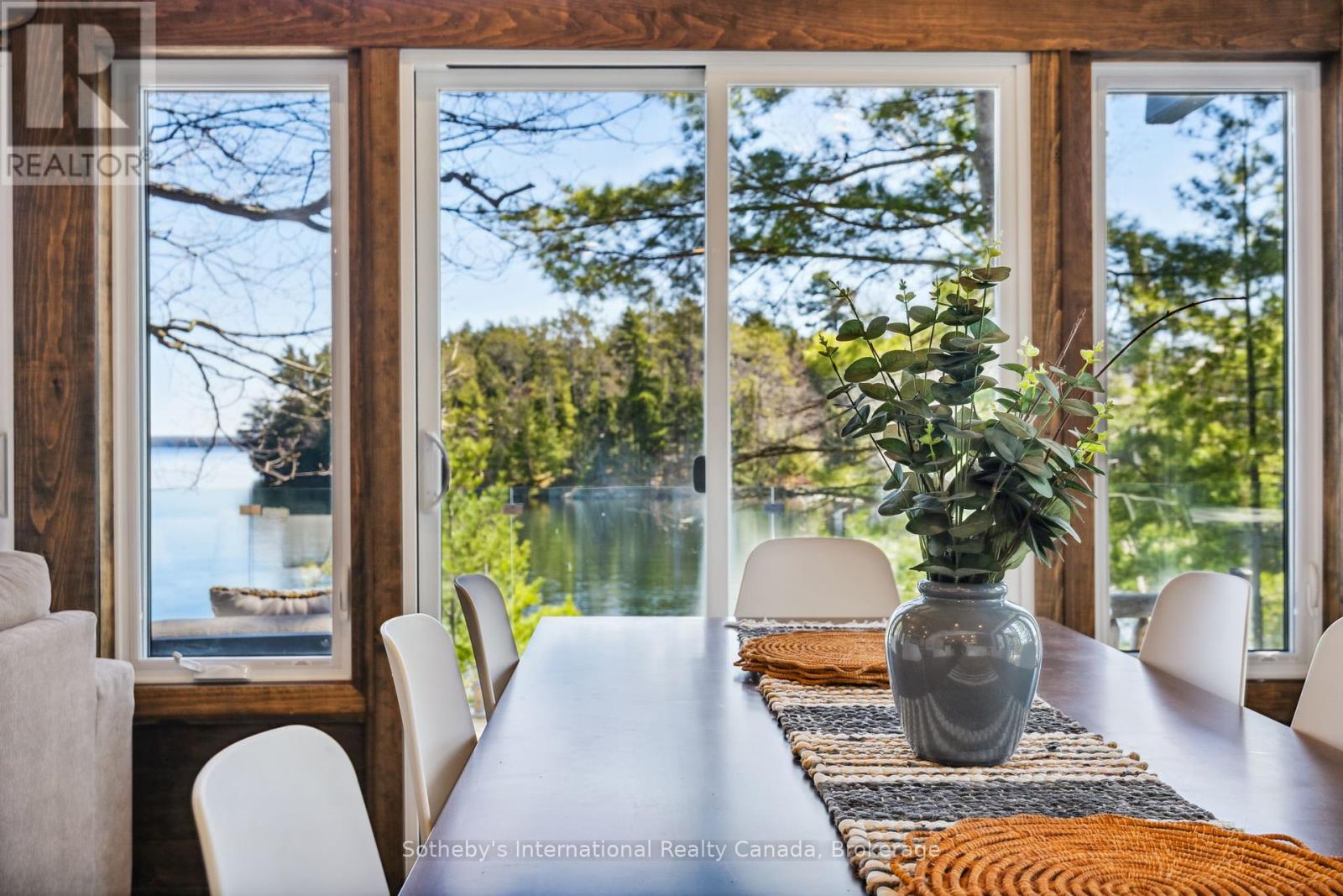 29 Beachgrove Island 33lm, Gravenhurst, Ontario  P1P 1R2 - Photo 25 - X12030072