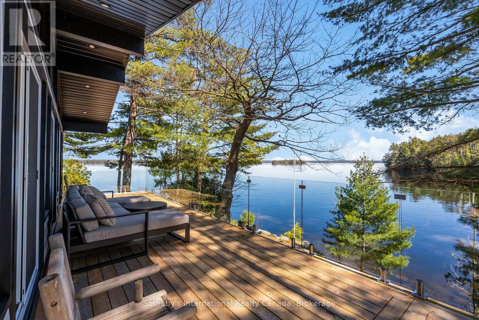 29 Beachgrove Island 33lm, Gravenhurst, Ontario  P1P 1R2 - Photo 38 - X12030072