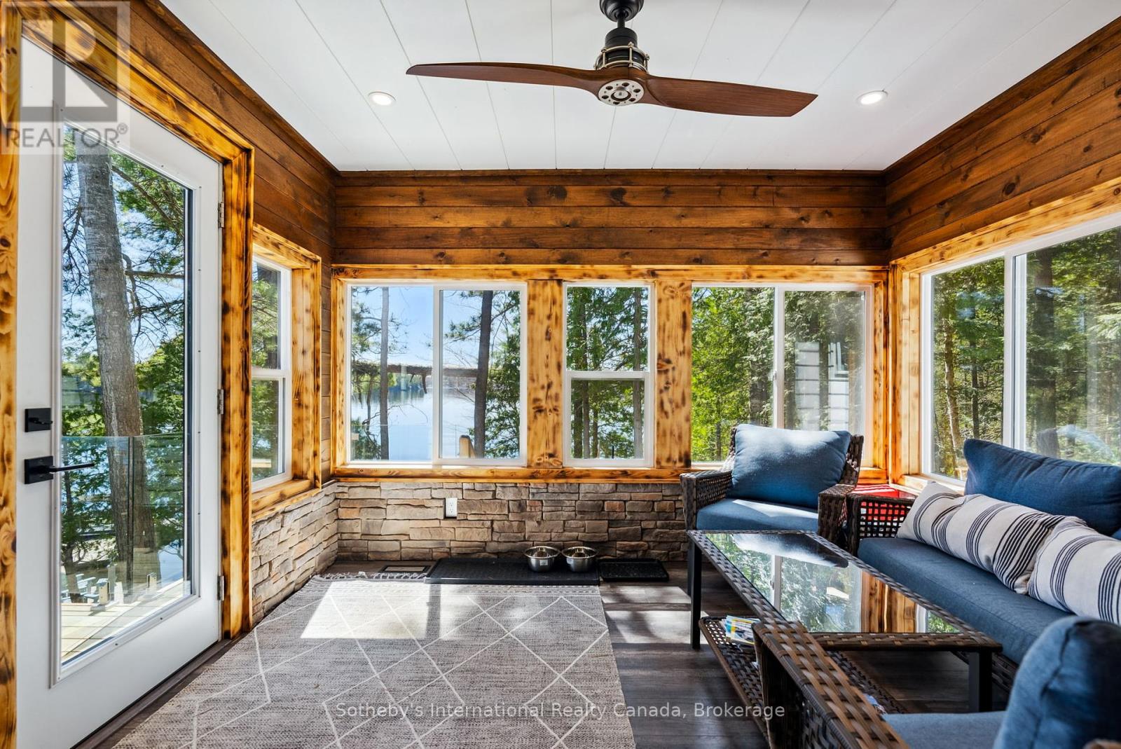 29 Beachgrove Island 33lm, Gravenhurst, Ontario  P1P 1R2 - Photo 11 - X12030072