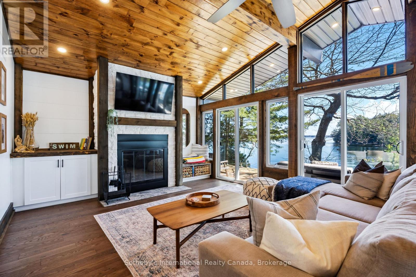29 Beachgrove Island 33lm, Gravenhurst, Ontario  P1P 1R2 - Photo 4 - X12030072