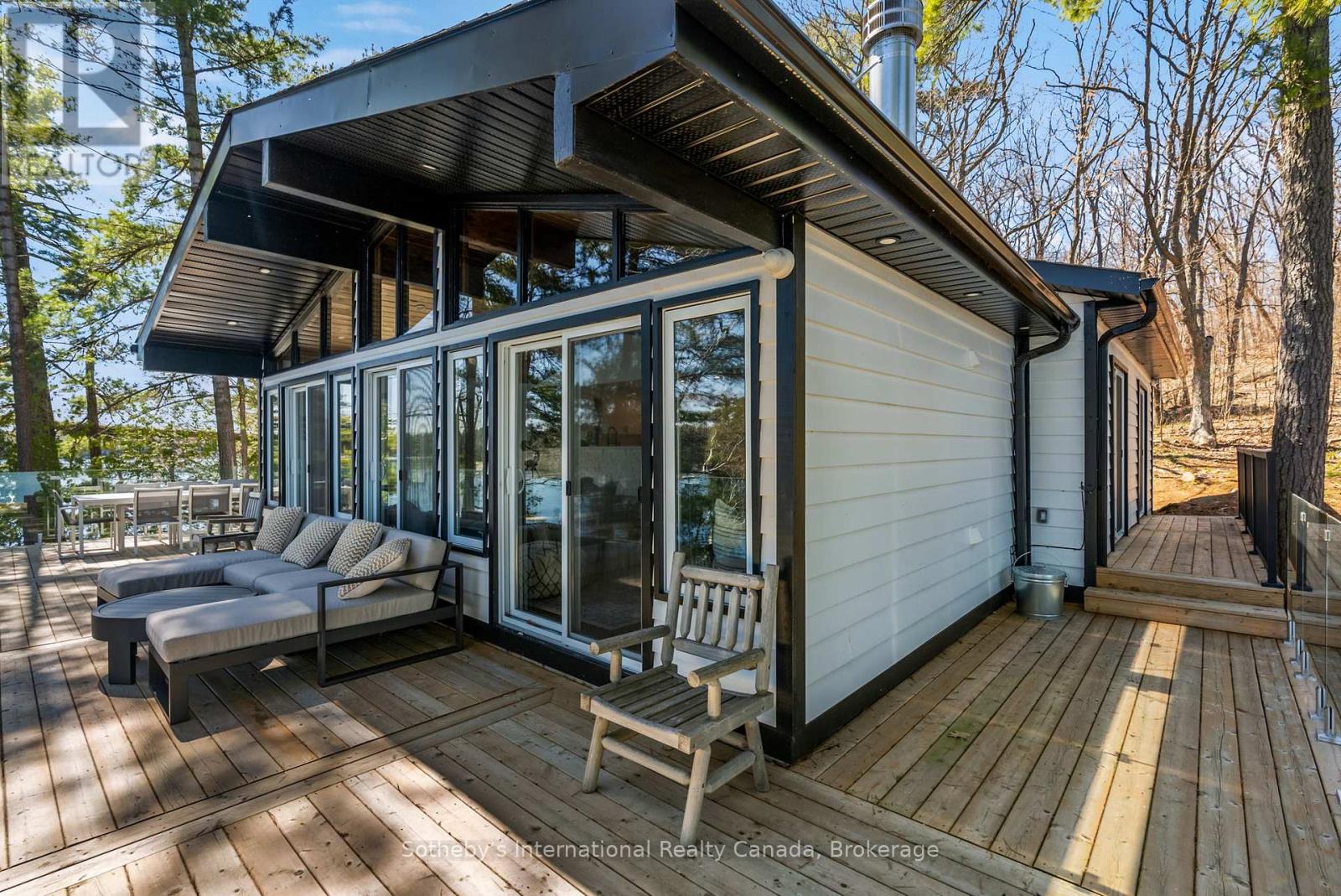 29 Beachgrove Island 33lm, Gravenhurst, Ontario  P1P 1R2 - Photo 37 - X12030072