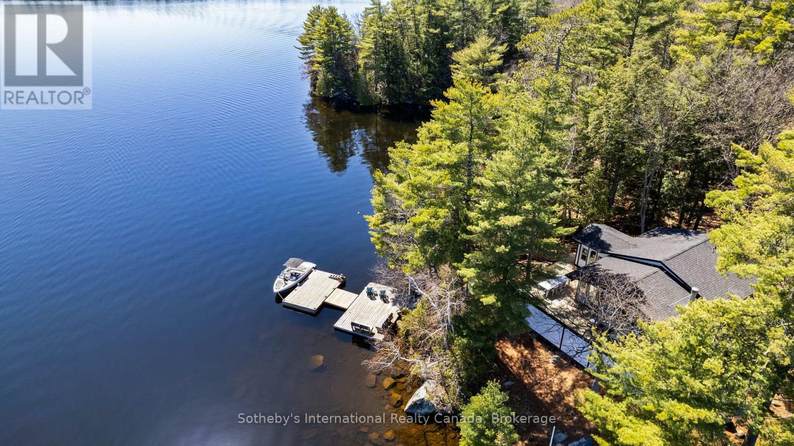 29 Beachgrove Island 33lm, Gravenhurst, Ontario  P1P 1R2 - Photo 6 - X12030072
