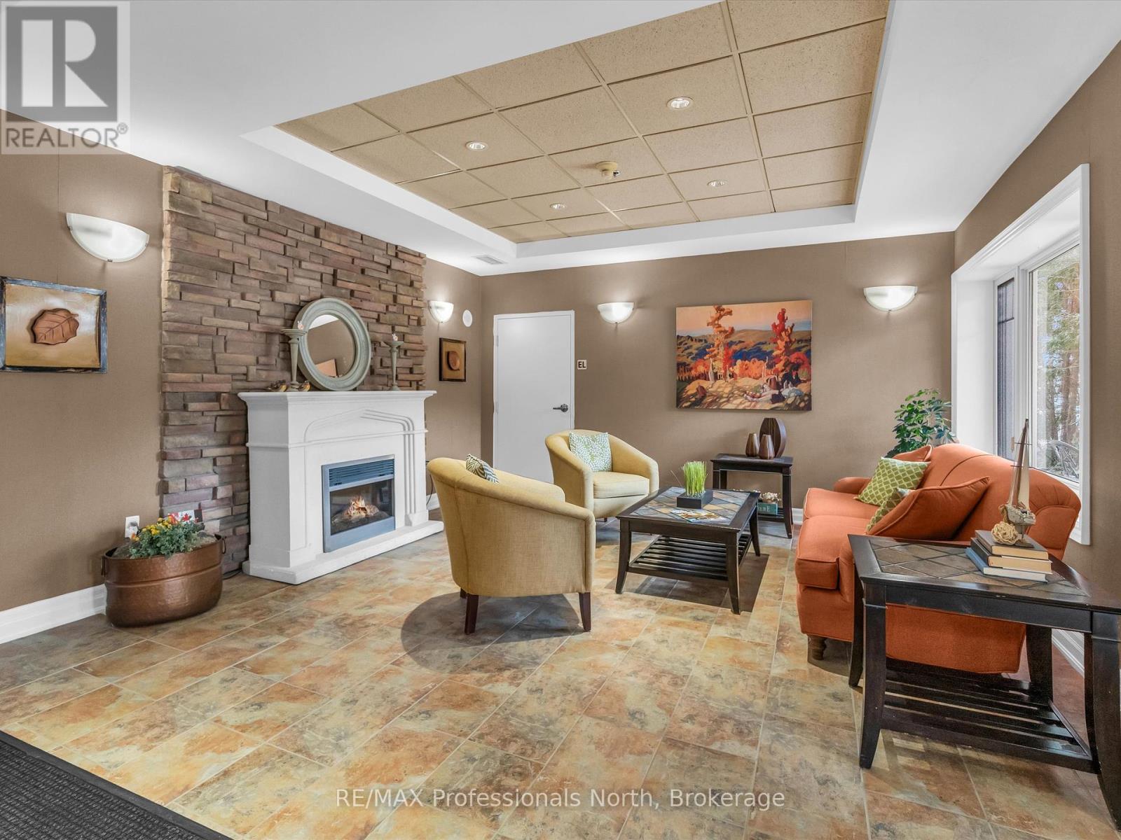 305 - 130 Steamship Bay Road, Gravenhurst, Ontario  P1P 1Z9 - Photo 27 - X12092431