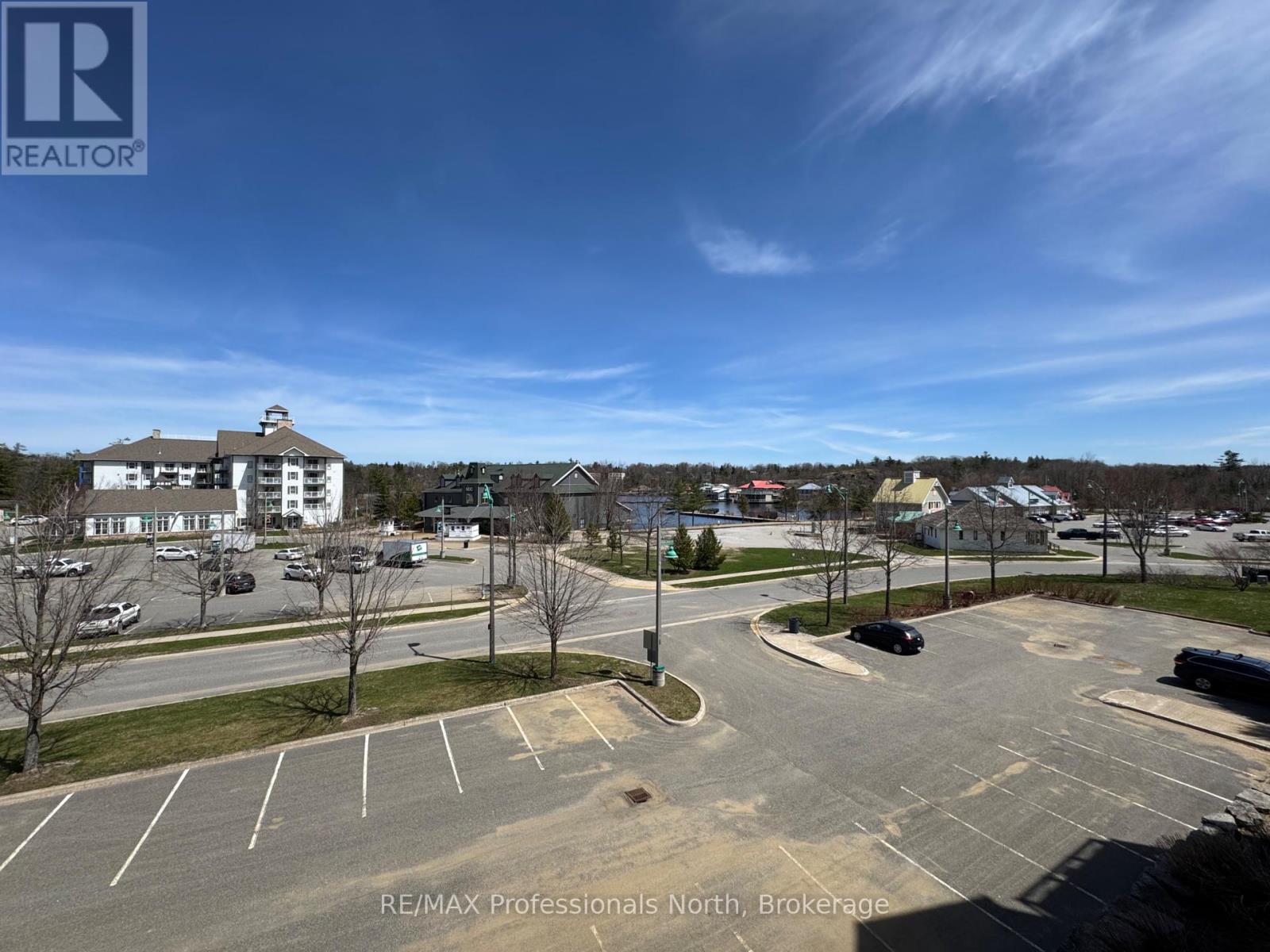 305 - 130 Steamship Bay Road, Gravenhurst, Ontario  P1P 1Z9 - Photo 5 - X12092431