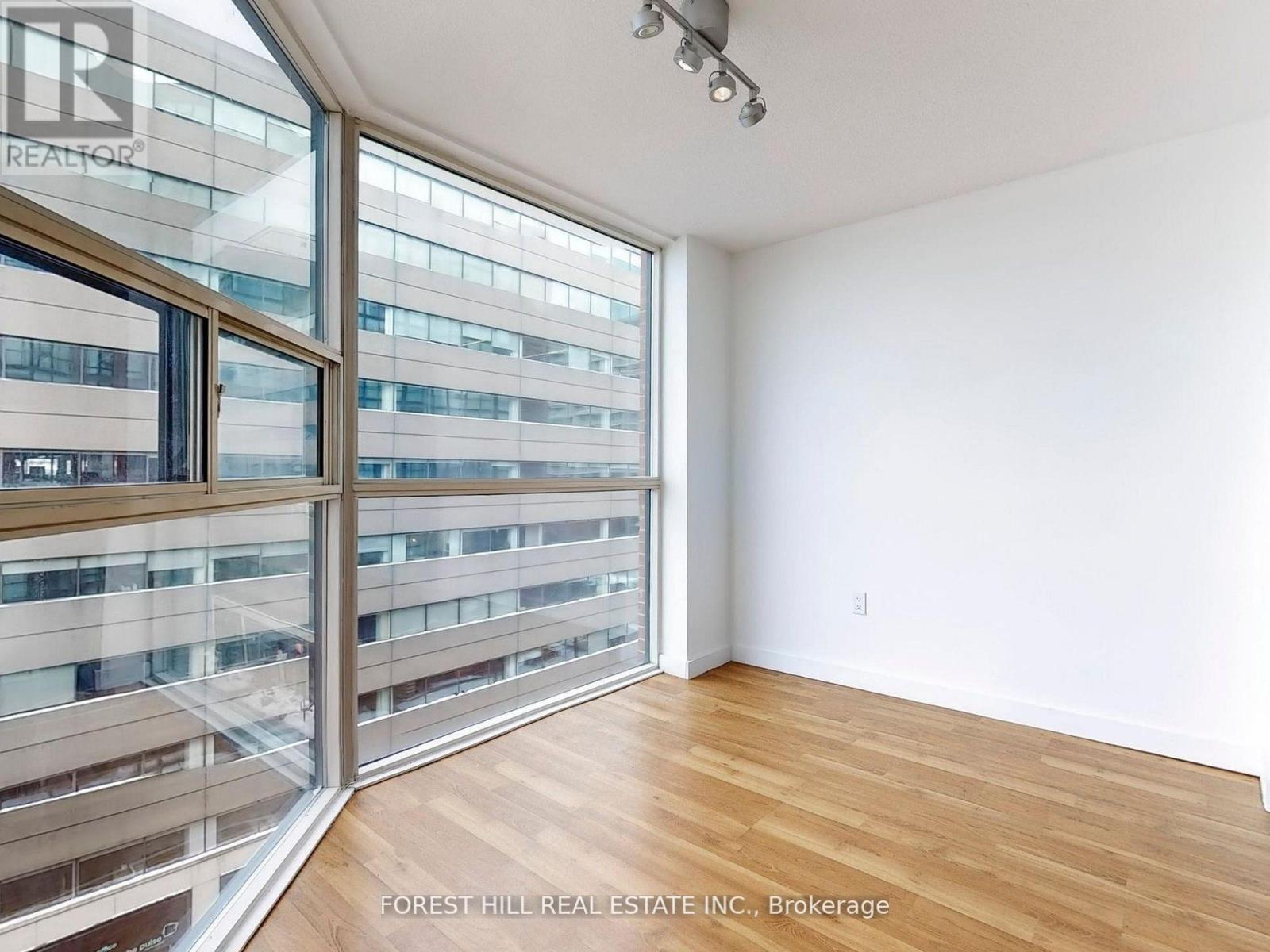 901 - 725 King Street, Toronto, Ontario  M5V 2W9 - Photo 13 - C12099670