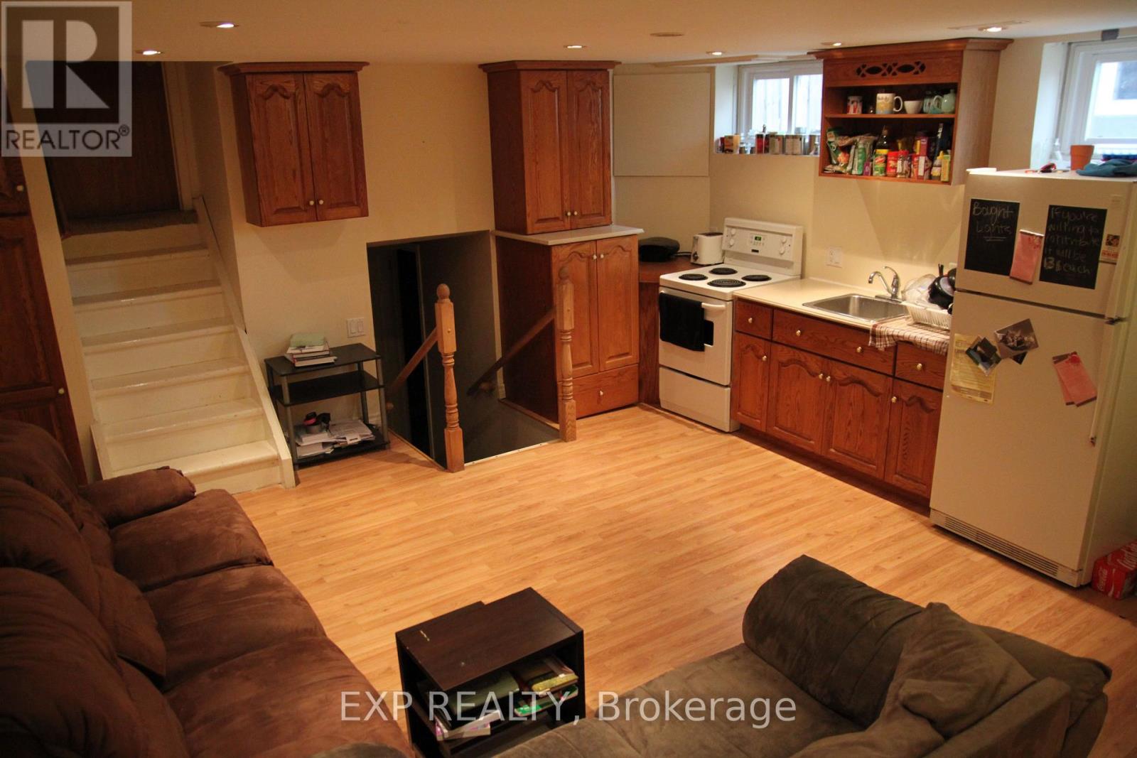 LOWER - 114 MINTWOOD DRIVE, Toronto, Ontario