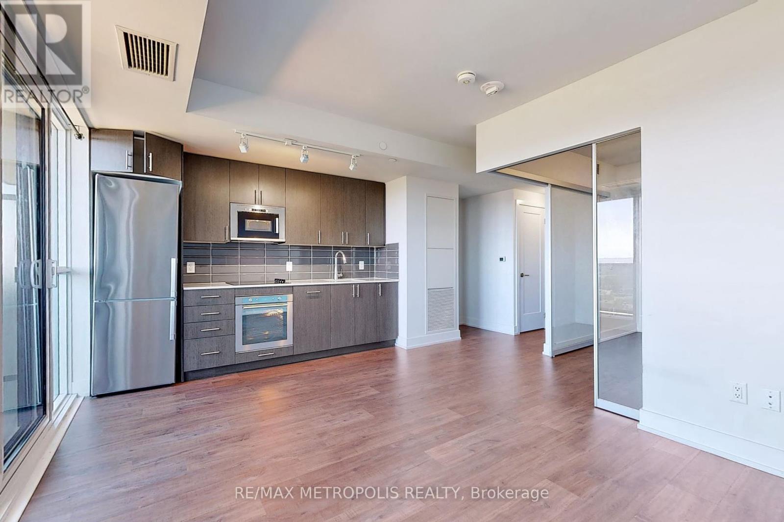 2101 - 2550 Simcoe Street N, Oshawa, Ontario  L1L 0R5 - Photo 8 - E12099770