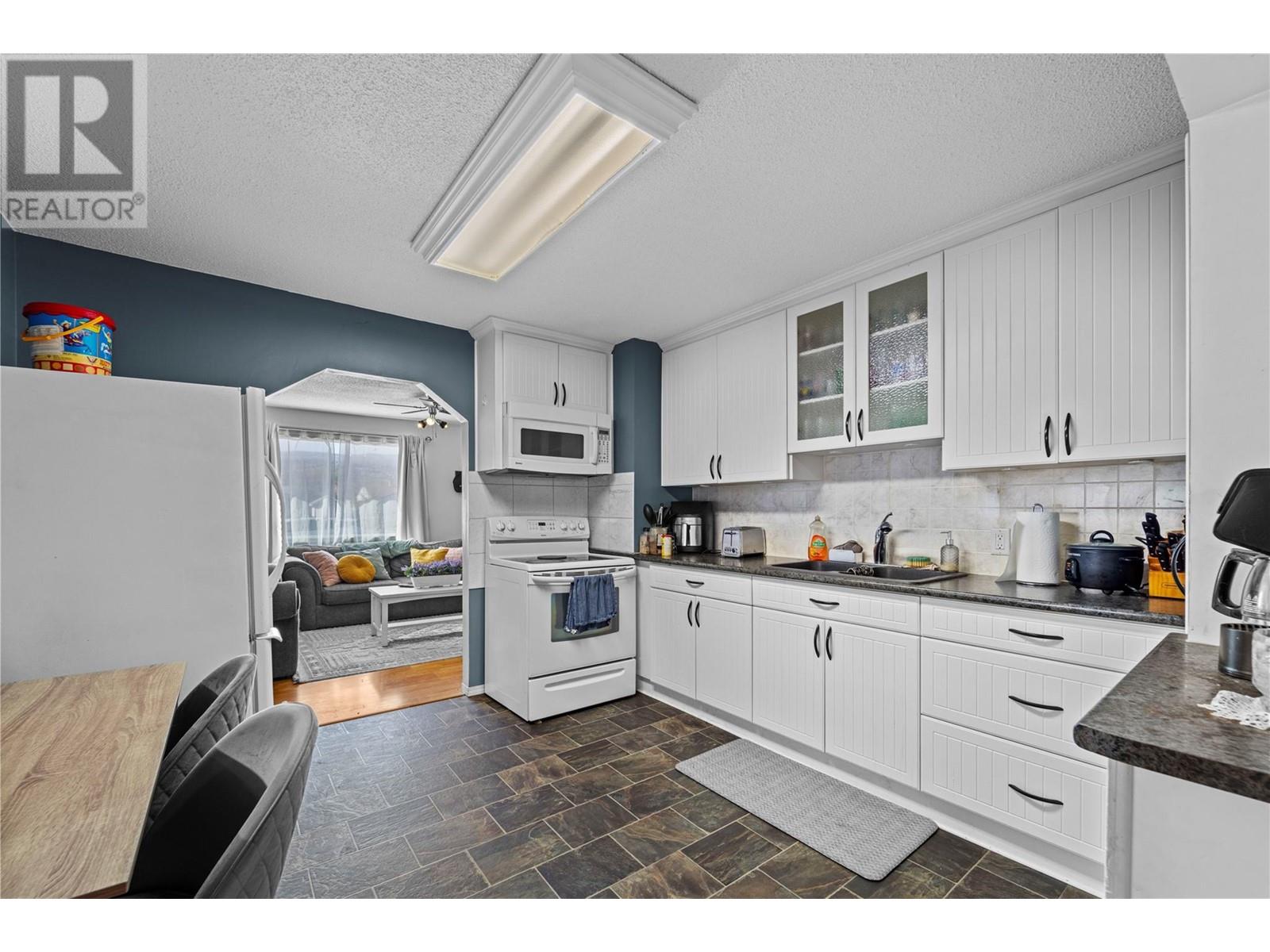 285 Alder Avenue, Kamloops, British Columbia  V2B 1J2 - Photo 13 - 10344557