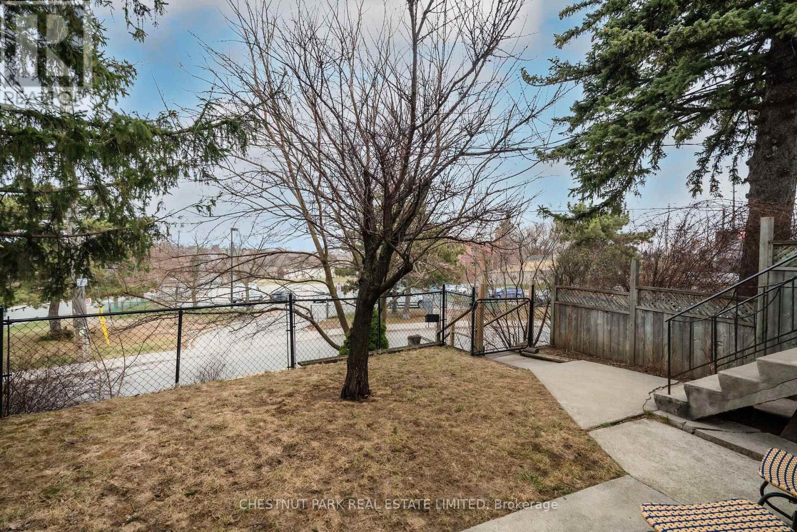 9 Avon Crescent, Toronto, Ontario  M6N 2G8 - Photo 24 - W12084175