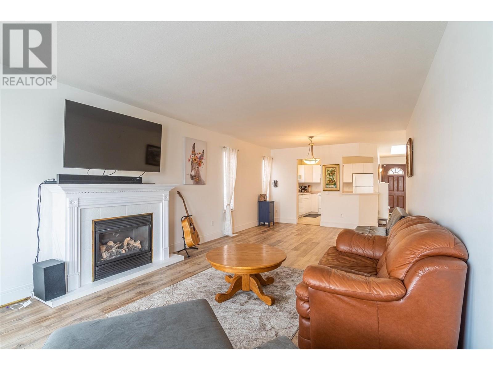 Property at 1285 14TH Street Unit# 16 image 2