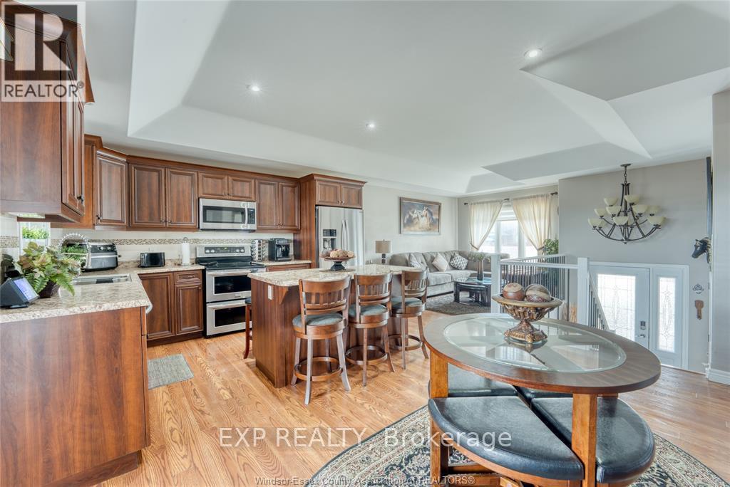 58 Homesteads Drive, Chatham-Kent, Ontario  N0P 2L0 - Photo 8 - X12099681