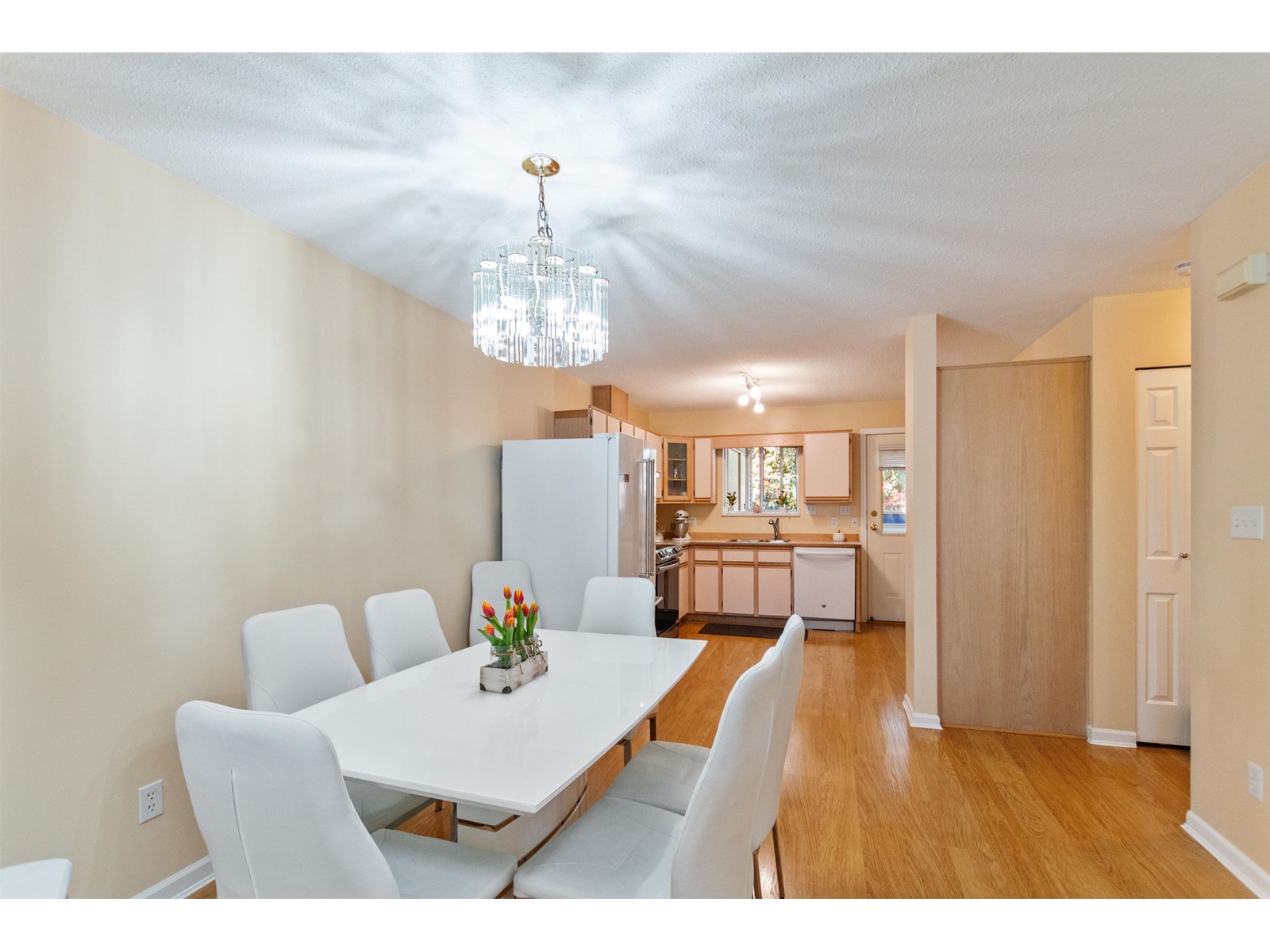219 7837 120a Street, Surrey, British Columbia  V3W 0W9 - Photo 6 - R2990813
