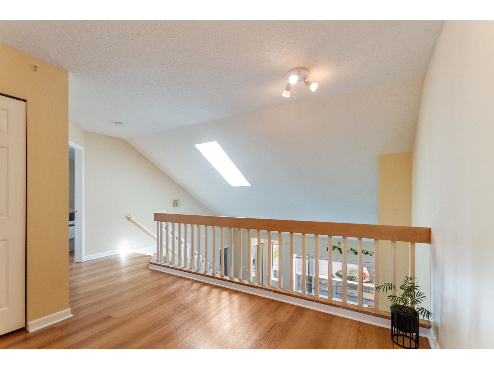 219 7837 120a Street, Surrey, British Columbia  V3W 0W9 - Photo 16 - R2990813