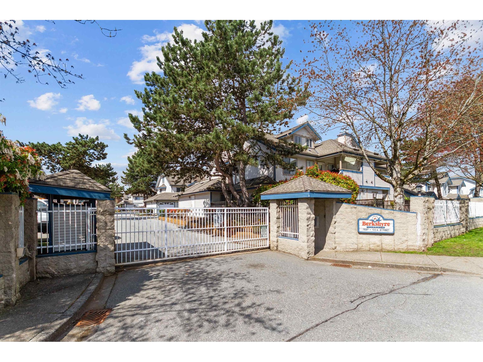 219 7837 120a Street, Surrey, British Columbia  V3W 0W9 - Photo 27 - R2990813