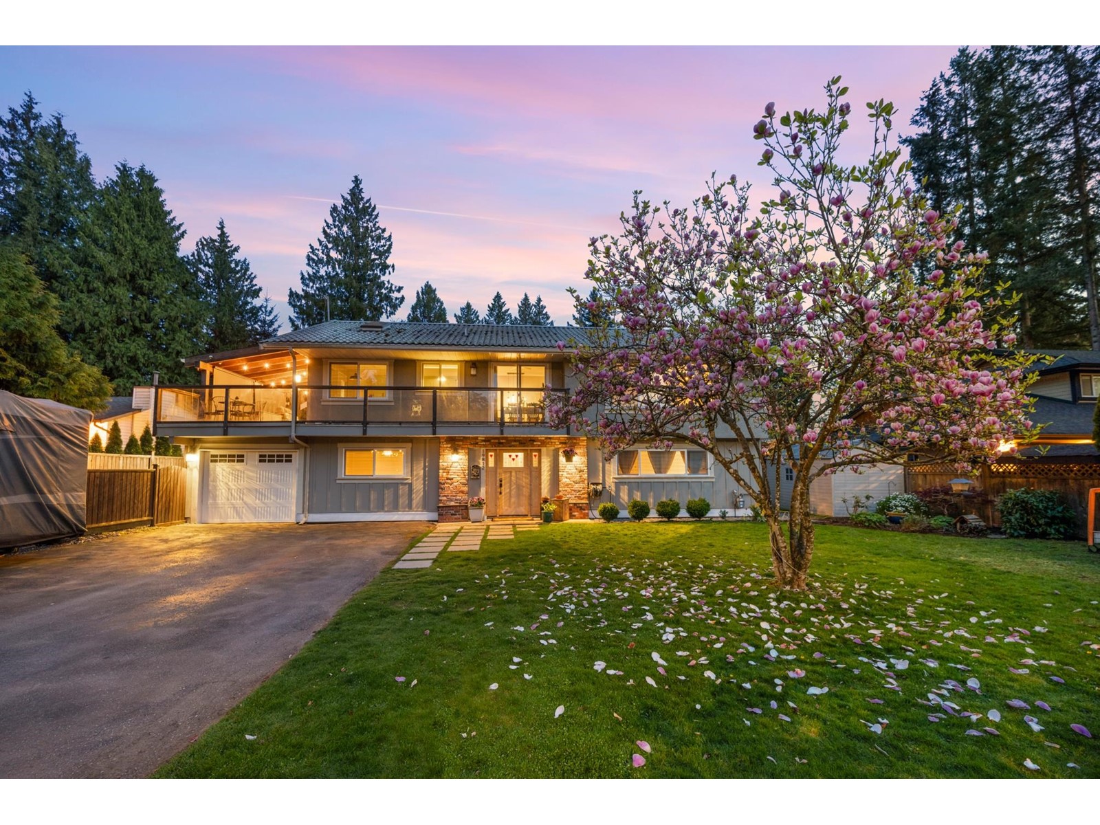 Property at 19812 40A AVENUE image 1