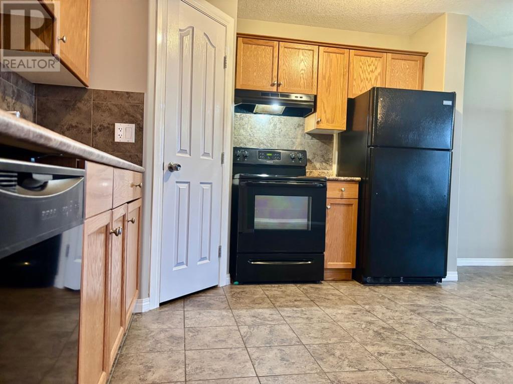 1, 6802 50 Avenue, Camrose, Alberta  T4V 5C7 - Photo 6 - A2187524
